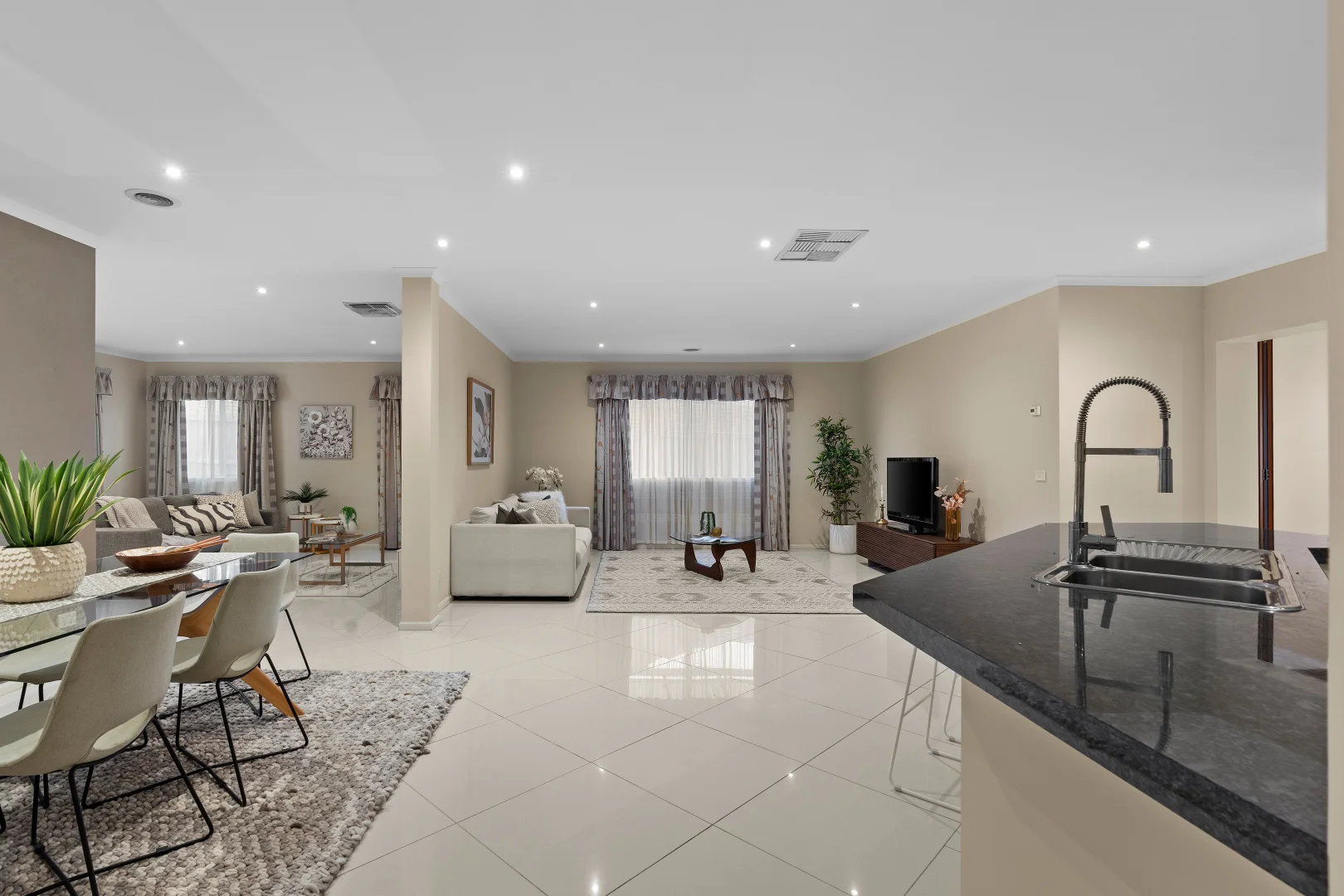 Additional image 9 of 4 Eucumbene Drive, Berwick VIC 3806