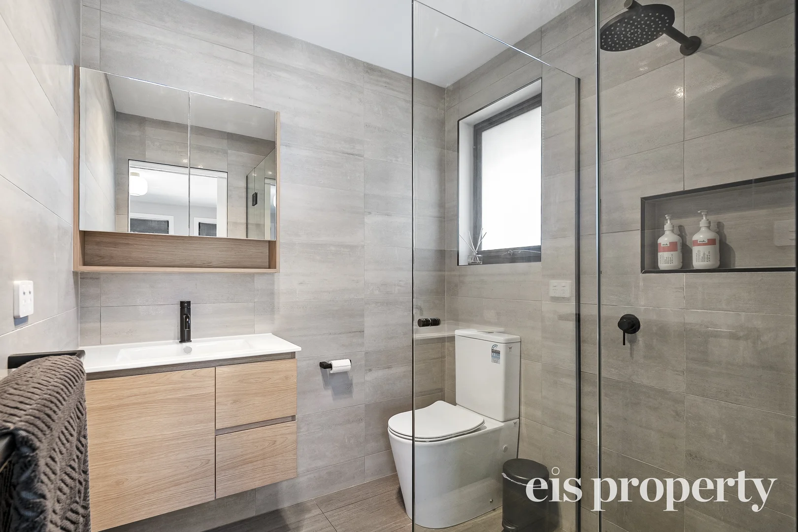 Additional image 26 of 5 Challis Crescent, Deep Bay TAS 7112