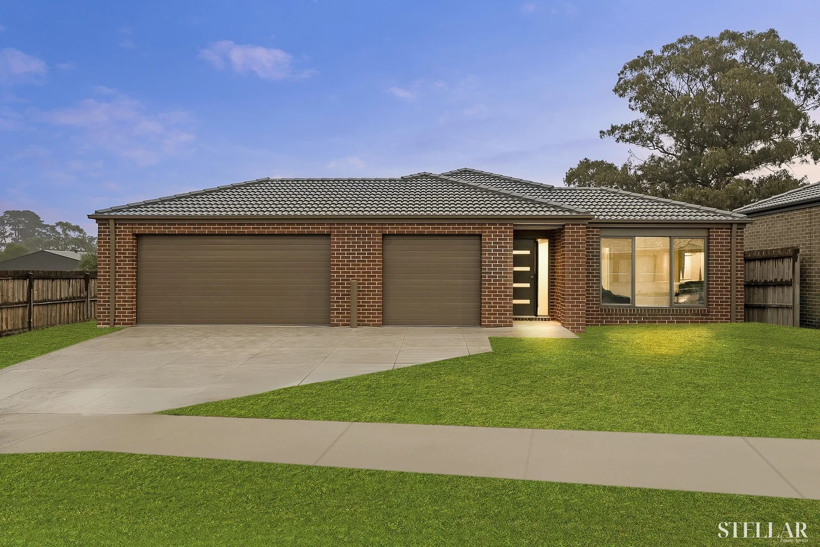 27 Goldshine Crescent, Drouin VIC 3818