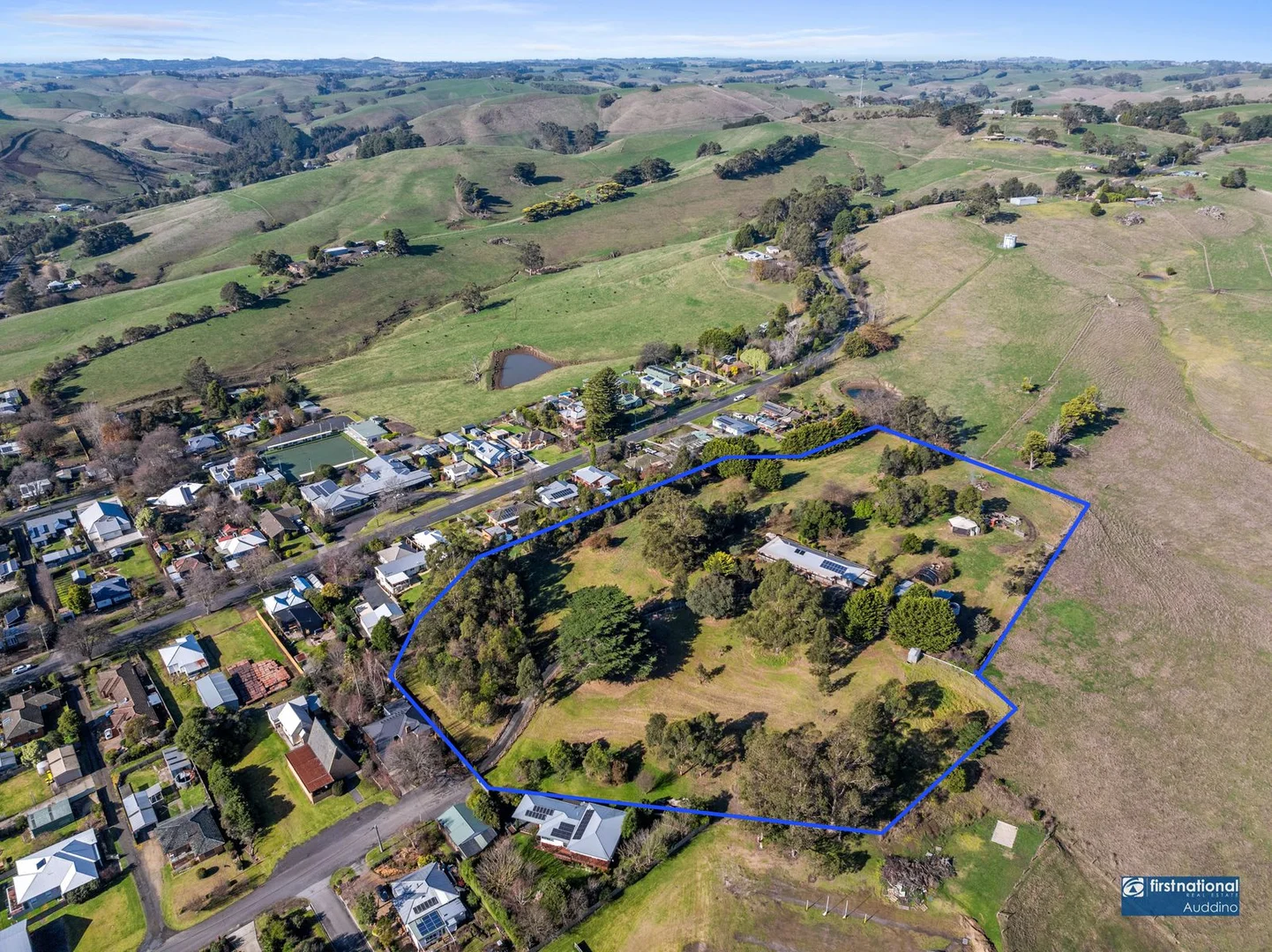 Additional image 25 of 11 Roy Street, Loch VIC 3945