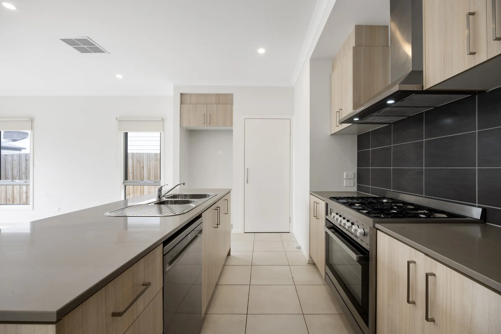 Additional image 4 of 34 Crowlands Circuit, Eynesbury VIC 3338