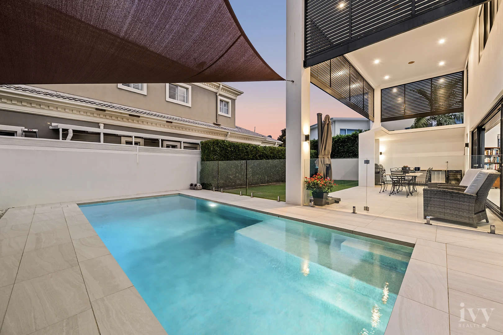 Additional image 24 of 10 Queen Guineveres Place, Sovereign Islands QLD 4216