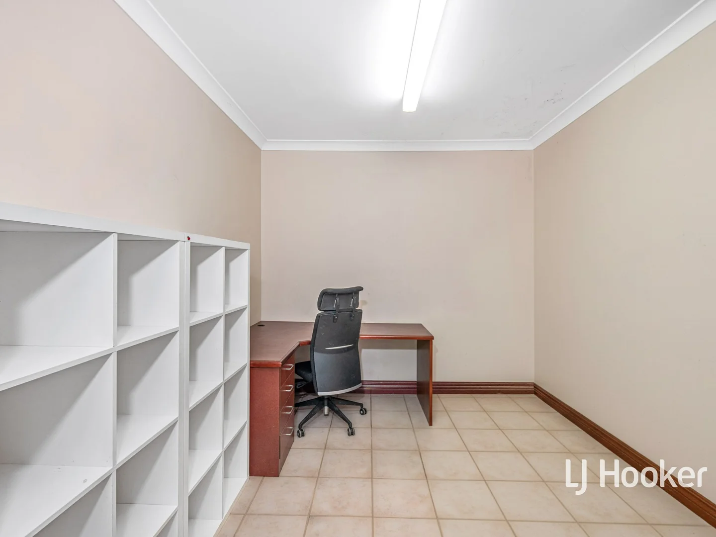 Additional image 16 of 5 Concord Court, Desert Springs NT 0870