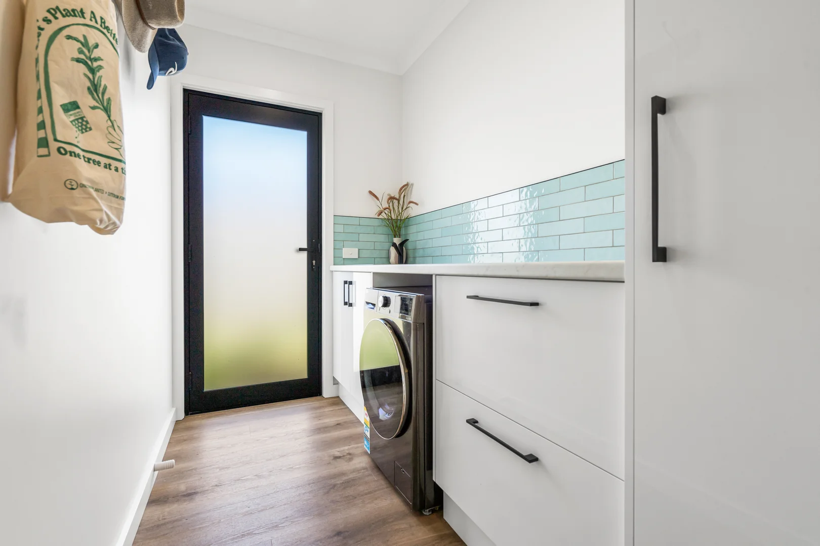 Additional image 12 of 3 Callaway Court, Peterborough VIC 3270