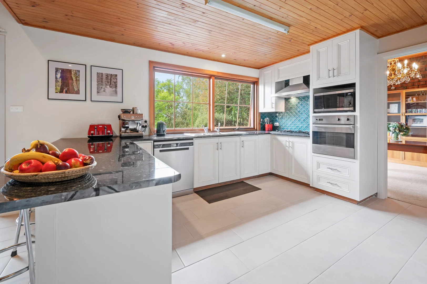 Additional image 8 of 16 Lake Terrace West, Mount Gambier SA 5290