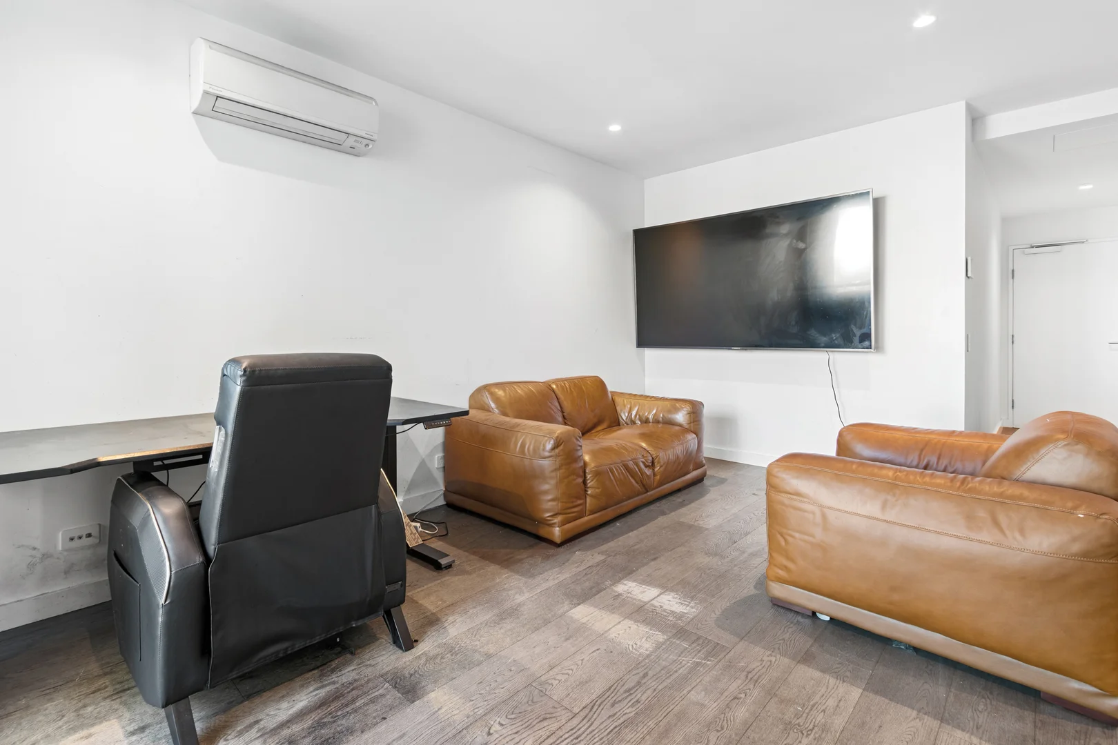 Additional image 3 of 1606/628 Flinders Street, Docklands VIC 3008