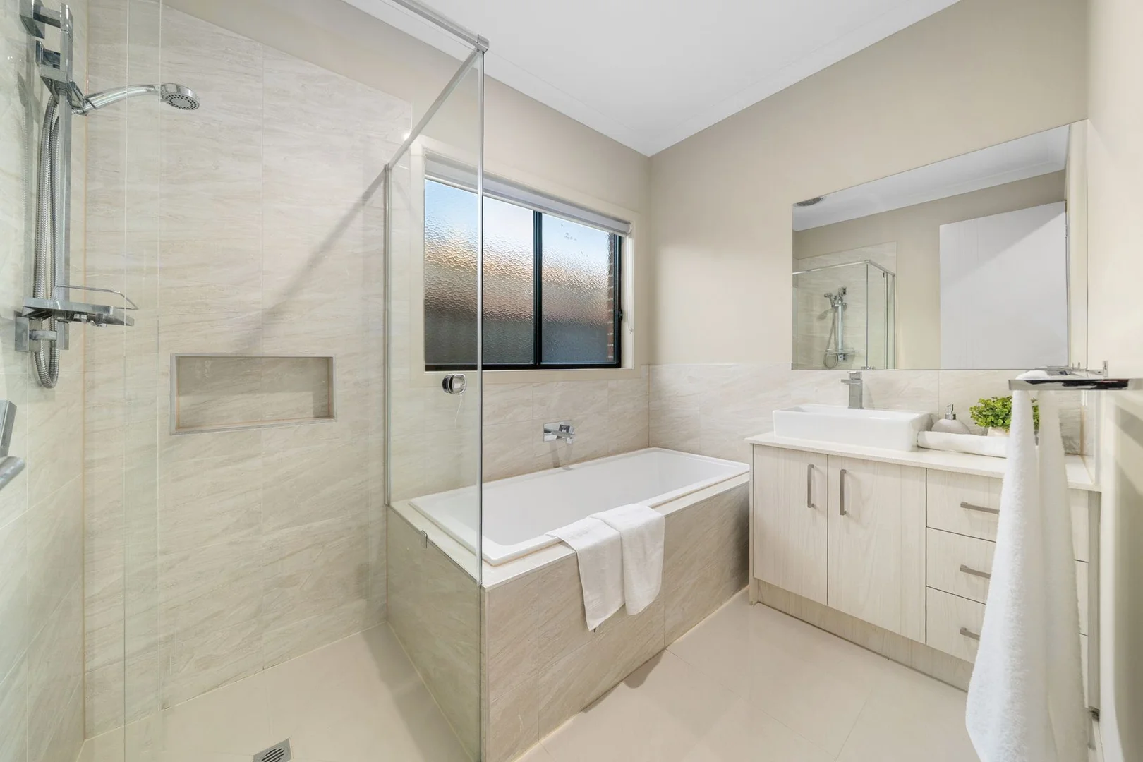 Additional image 10 of 62 Calibre Circuit, Clyde North VIC 3978