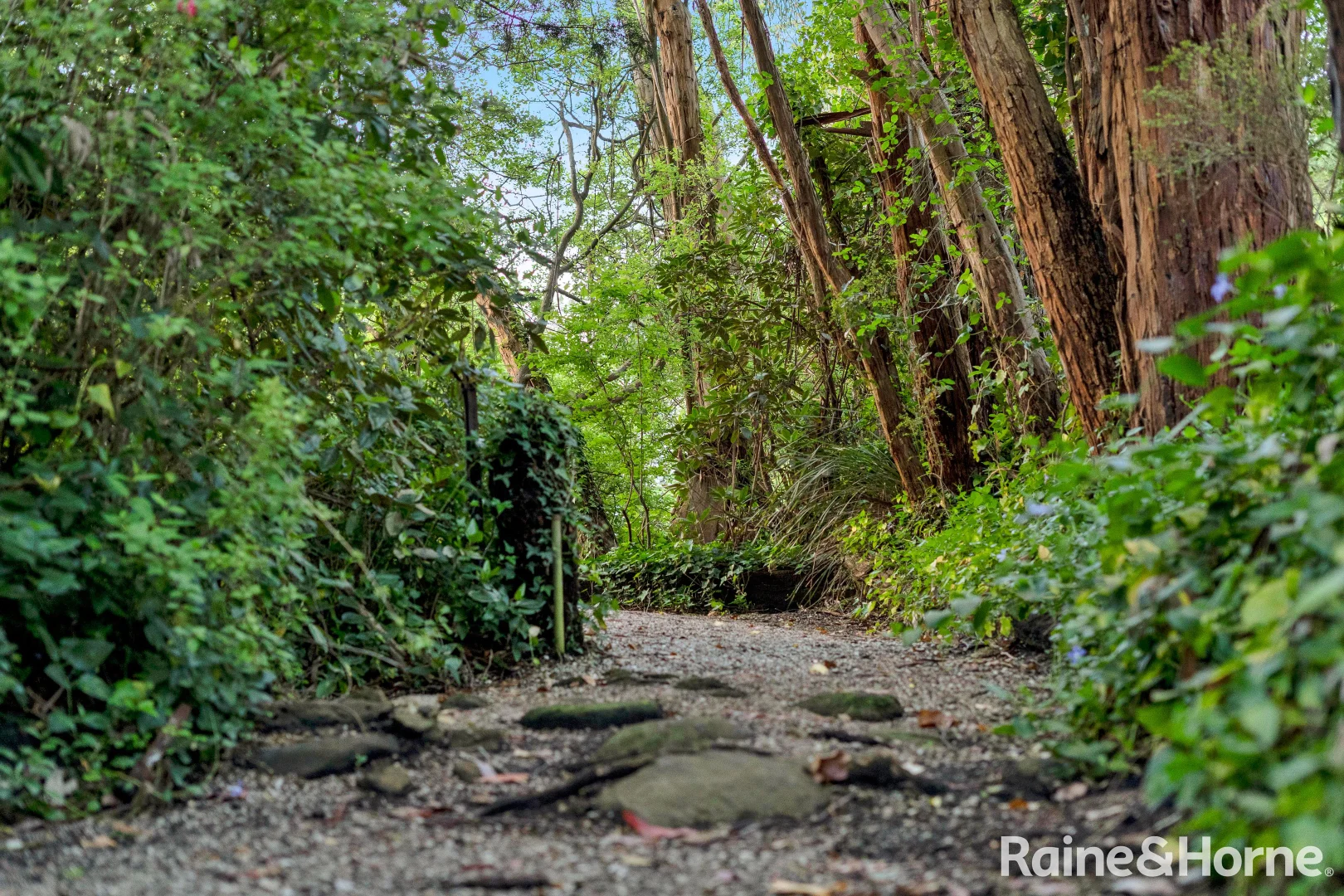 Additional image 32 of 5 Governors Drive, Mount Macedon VIC 3441
