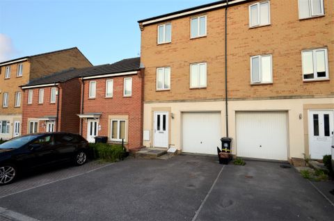 Cropthorne Road South, Bristol BS7