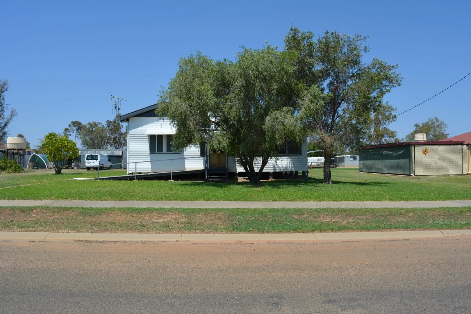 23 Hawthorn Street, Blackall QLD 4472