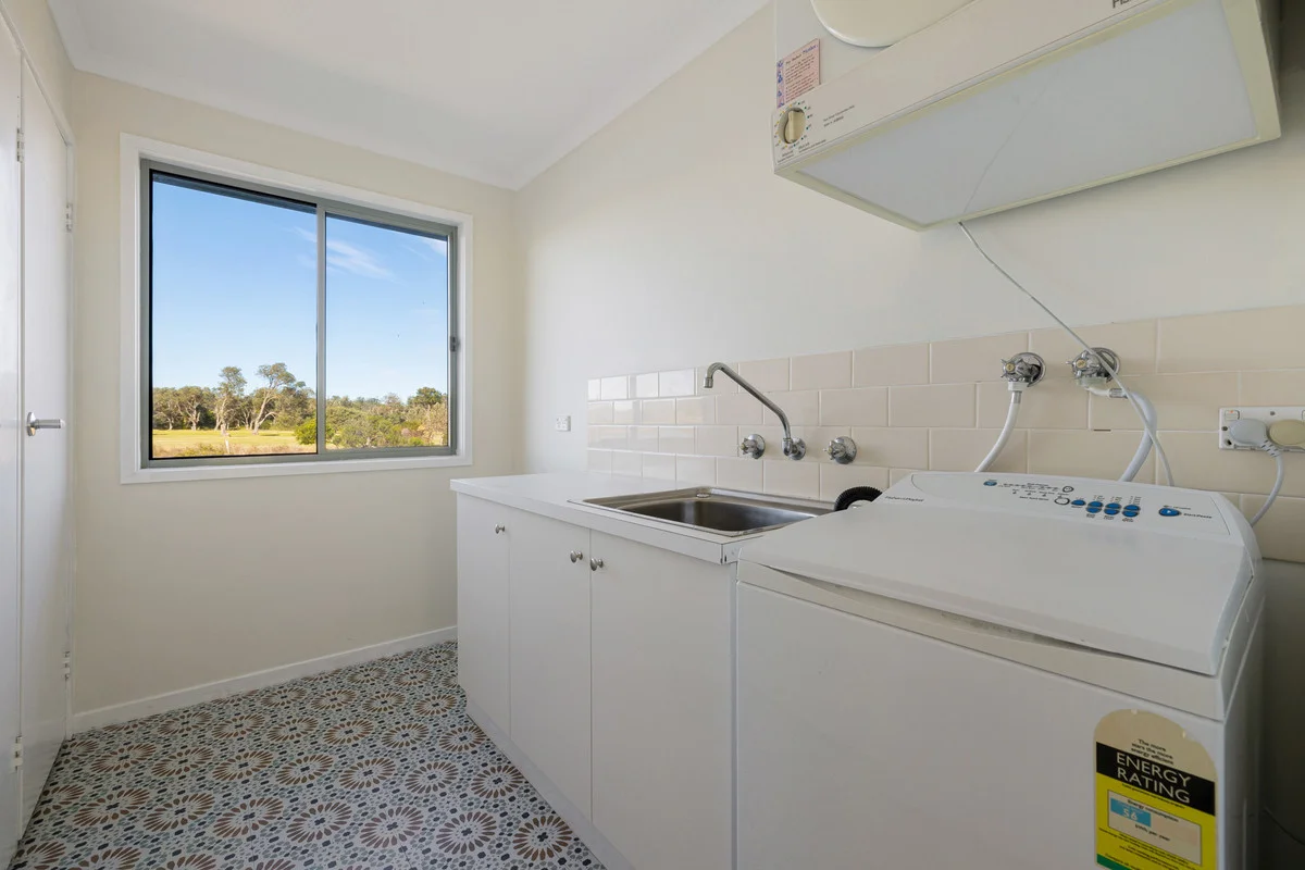 Additional image 17 of 54 Eastern Beach Road, Lakes Entrance VIC 3909