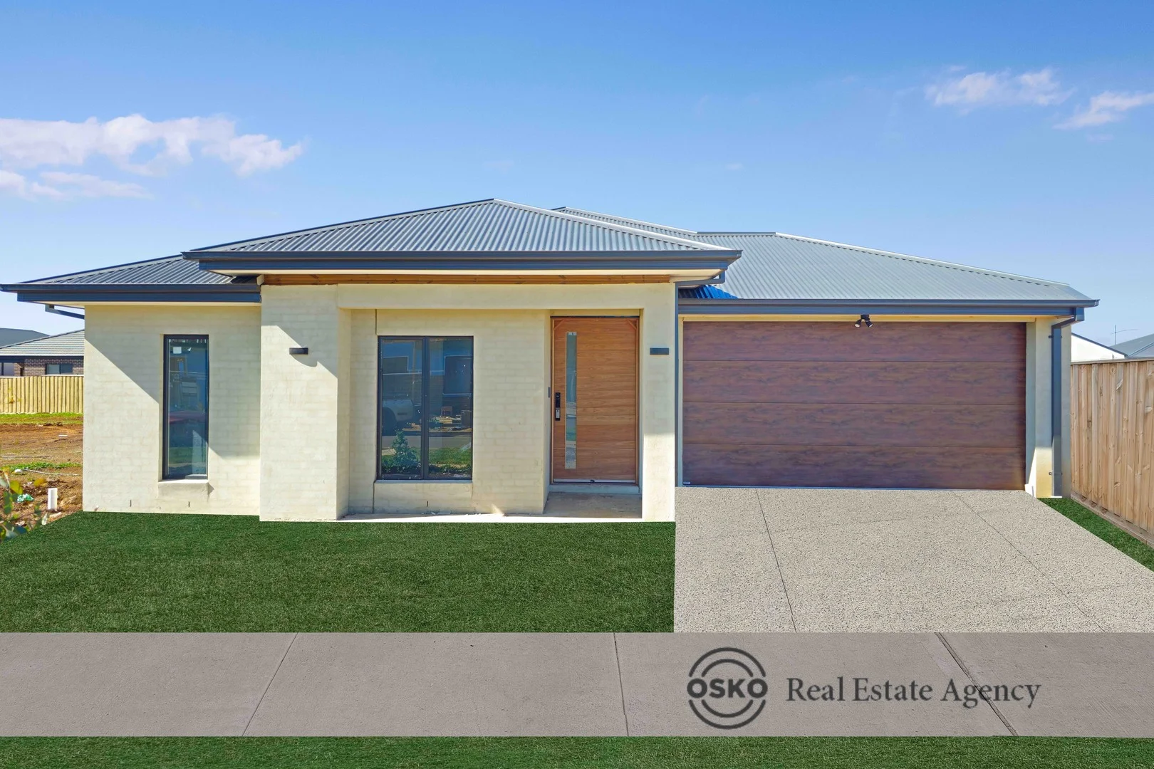6 Deanside Drive, Deanside VIC 3336