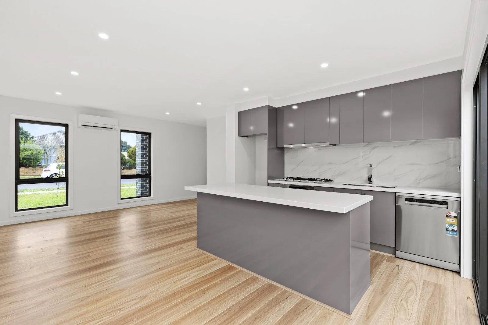 Additional image 6 of 6&7/4 Hillside Street, Springvale VIC 3171