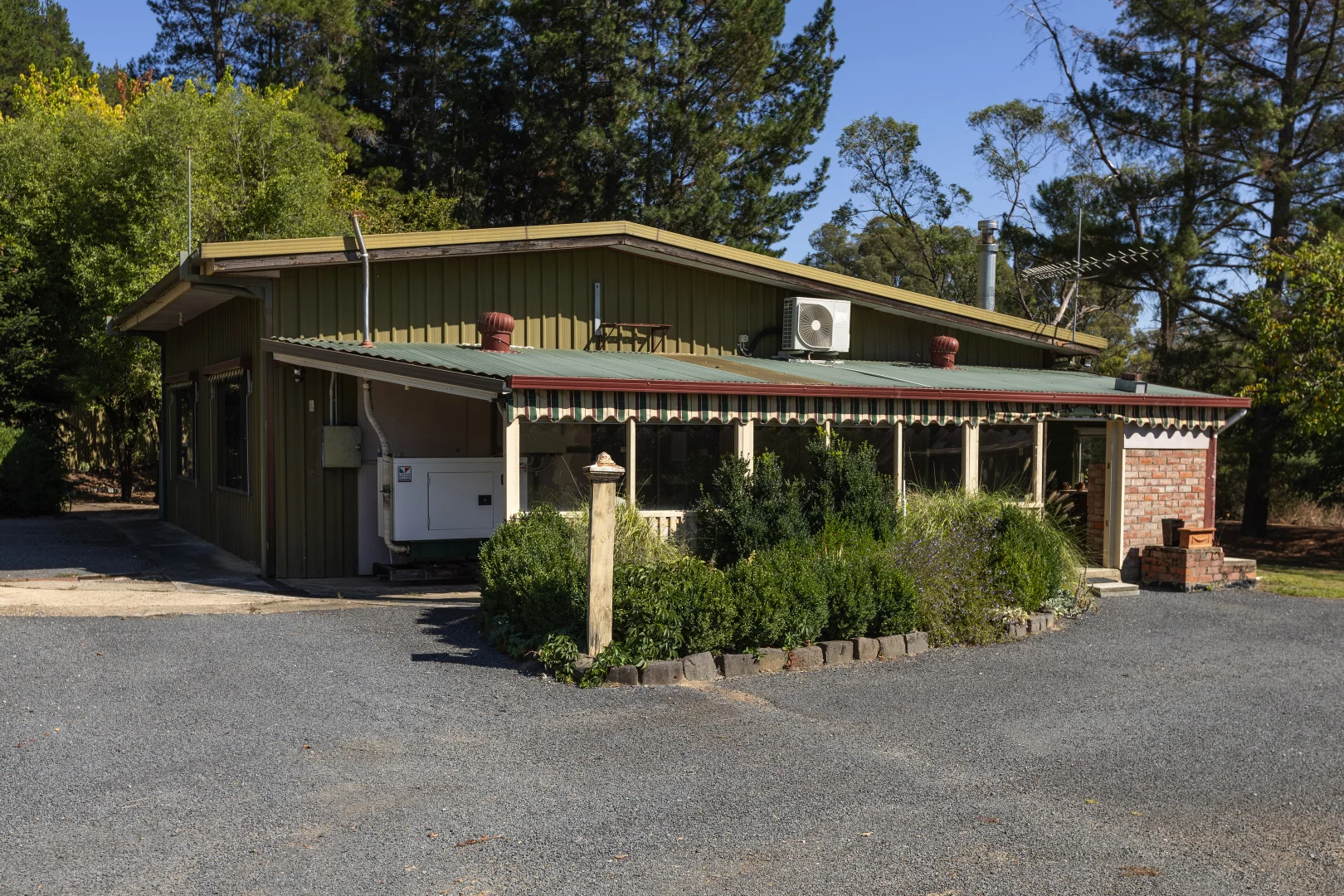 Additional image 12 of 7045 Great Alpine Road, Porepunkah VIC 3740