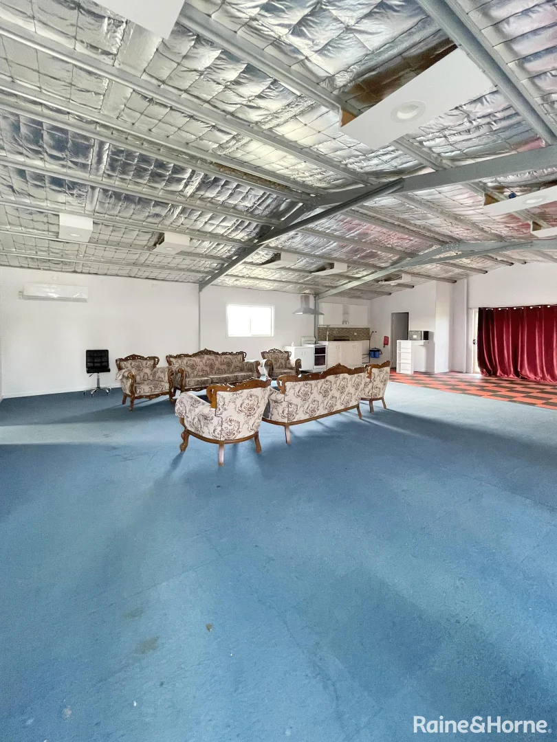 Additional image 18 of 127 Dananbilla Drive, Young NSW 2594