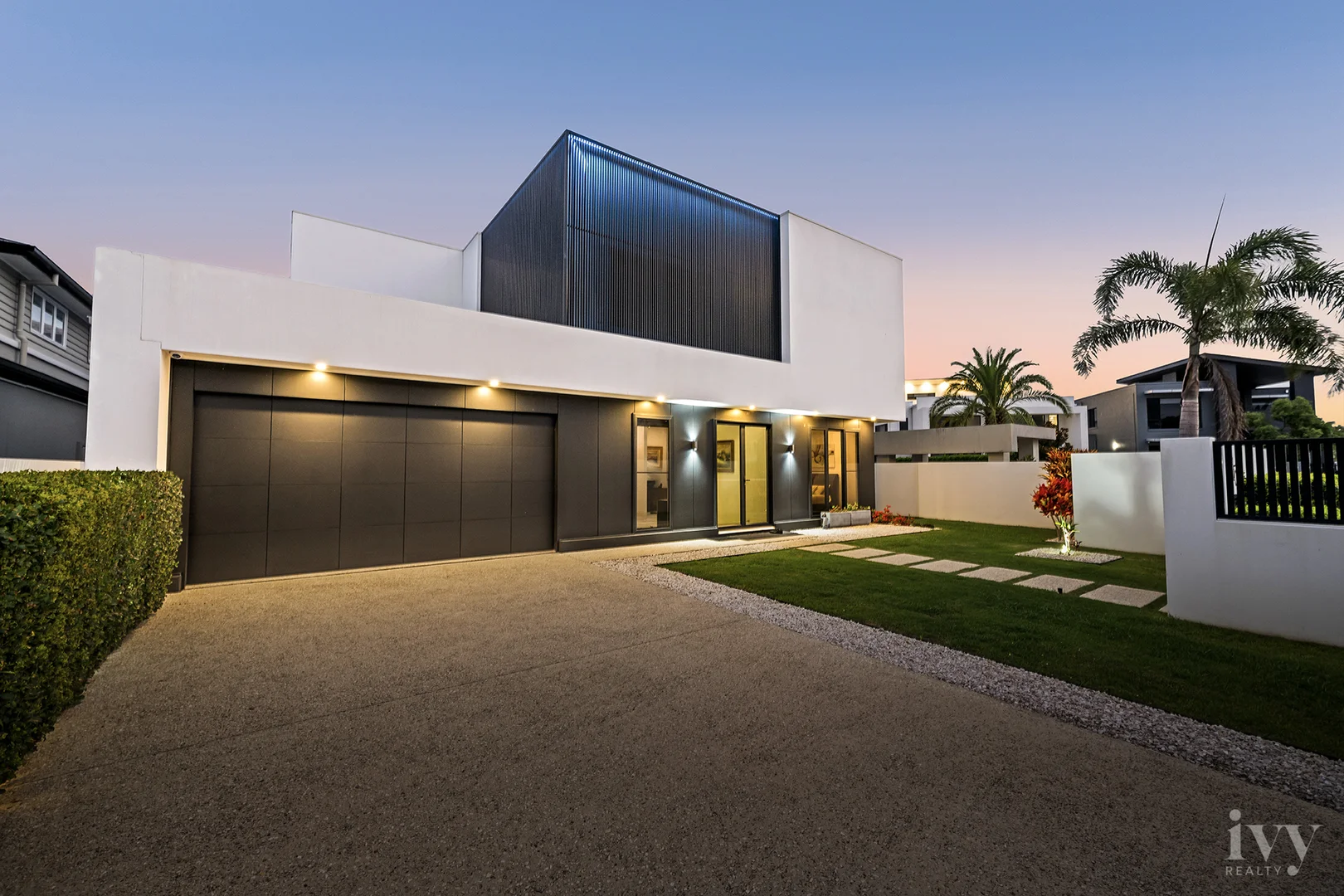 Additional image 28 of 10 Queen Guineveres Place, Sovereign Islands QLD 4216