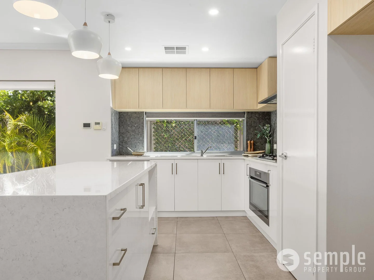 Additional image 5 of 19 Peridot Street, Treeby WA 6164