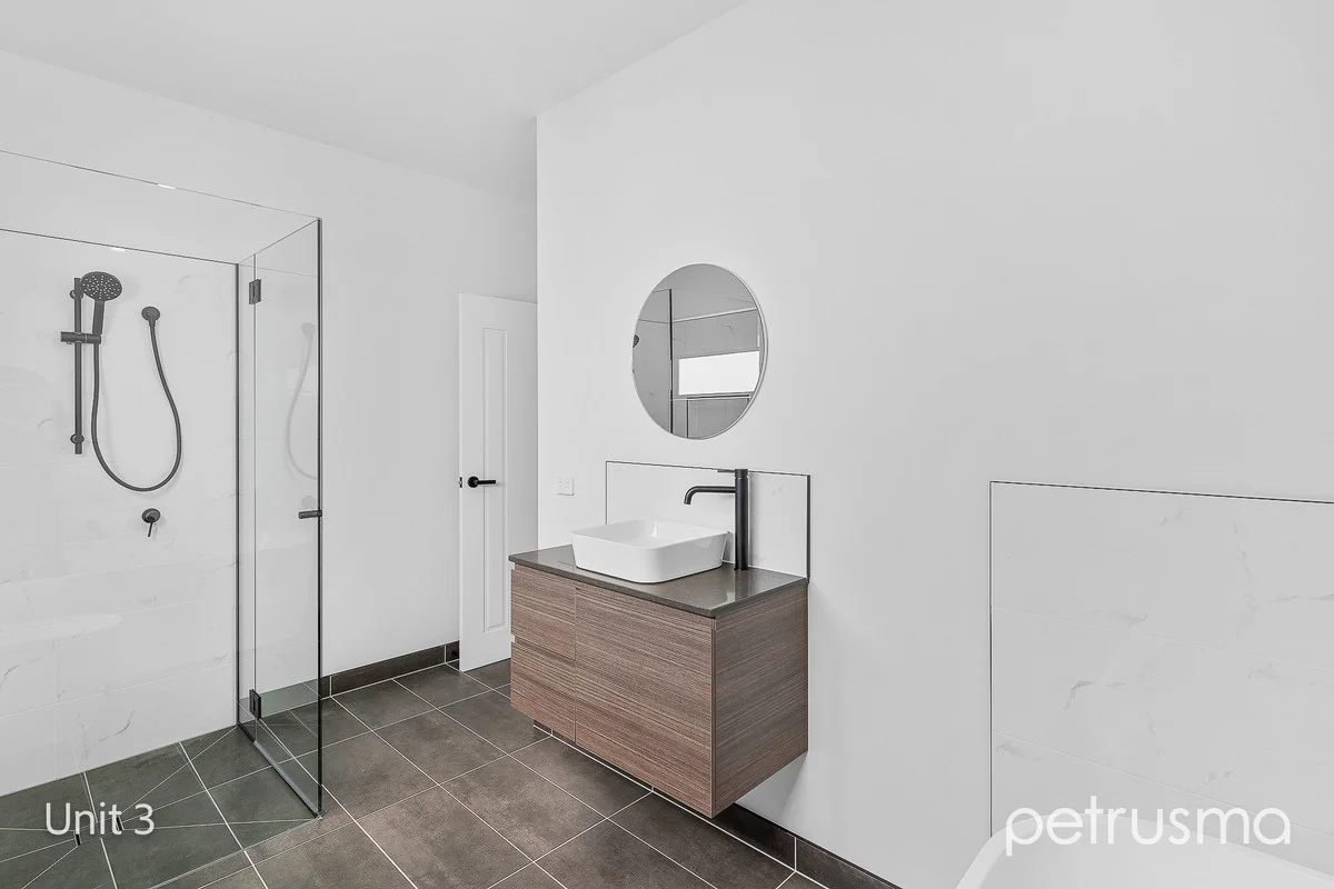 Additional image 33 of 1, 2 & 4/12 Howrah Road, Howrah TAS 7018