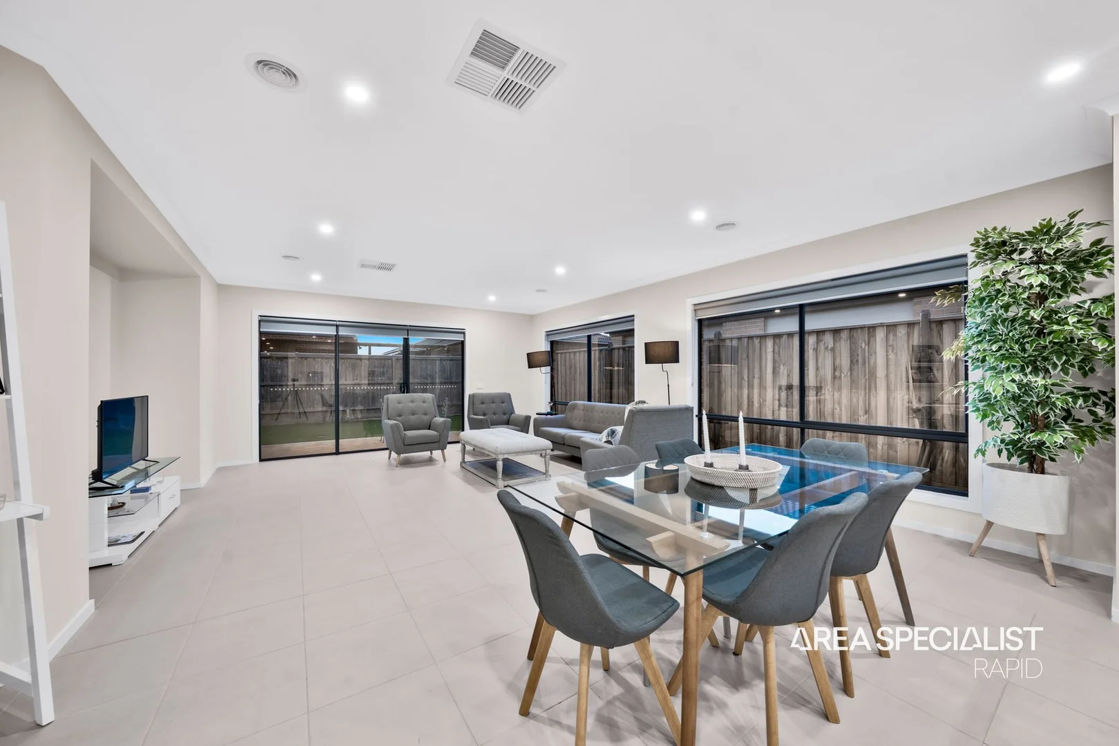 Additional image 6 of 270 Saint Germain Boulevard, Clyde North VIC 3978