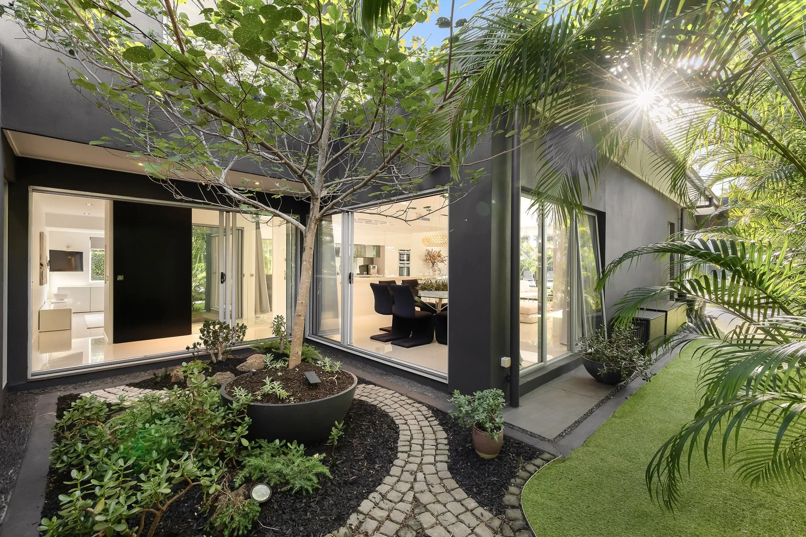 Additional image 5 of 7 Remo Street, Isle Of Capri QLD 4217