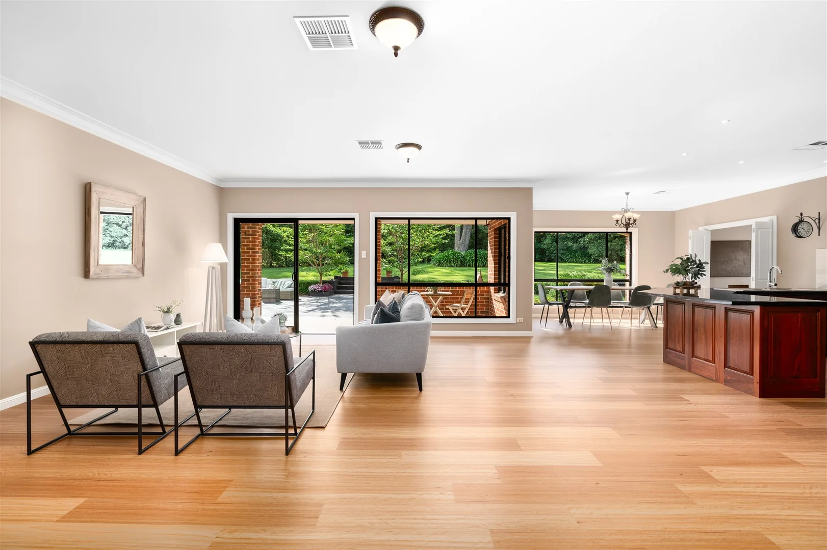 Additional image 14 of 8 Harby Avenue, Burradoo NSW 2576