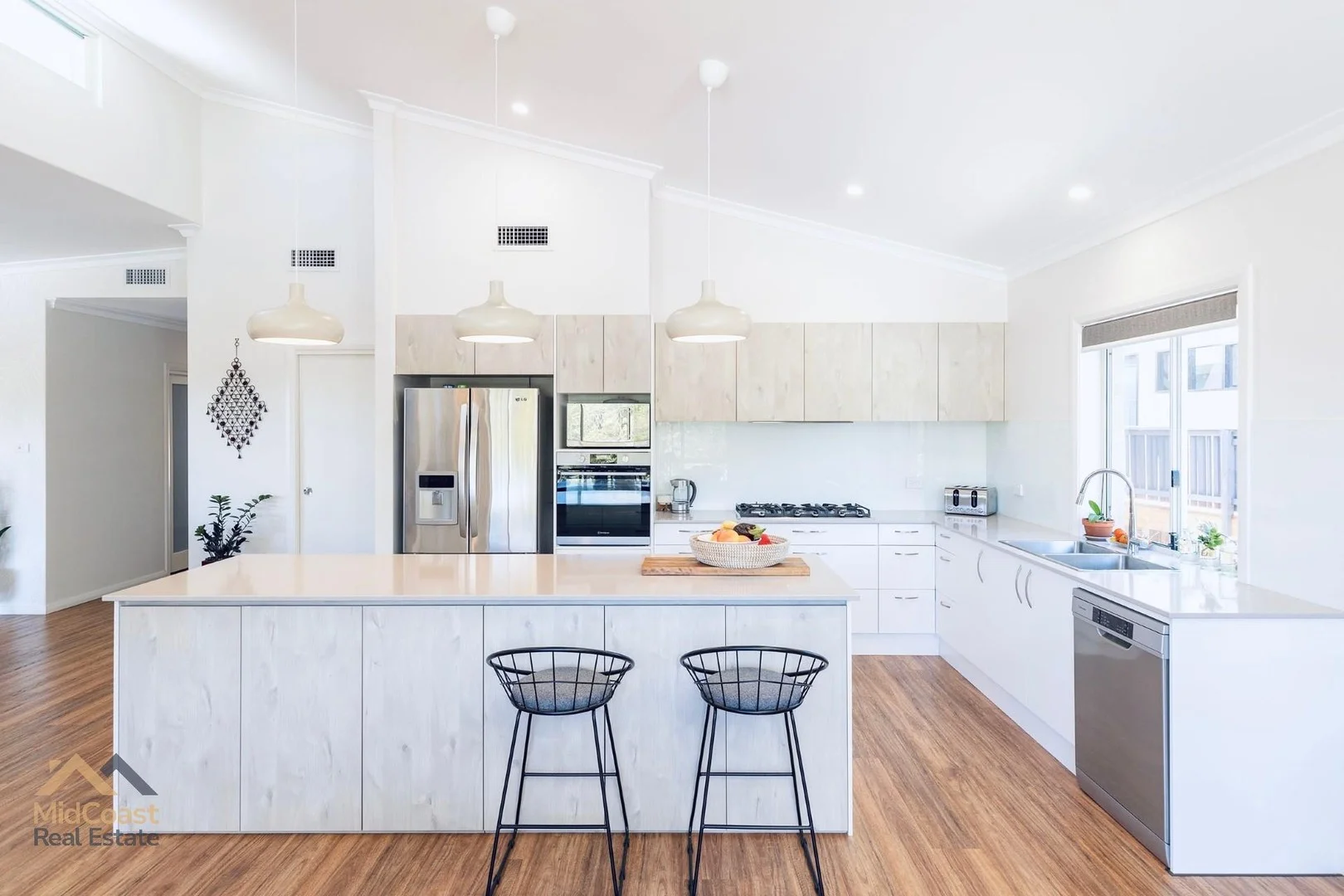 11 Reef Circuit, Blueys Beach NSW 2428