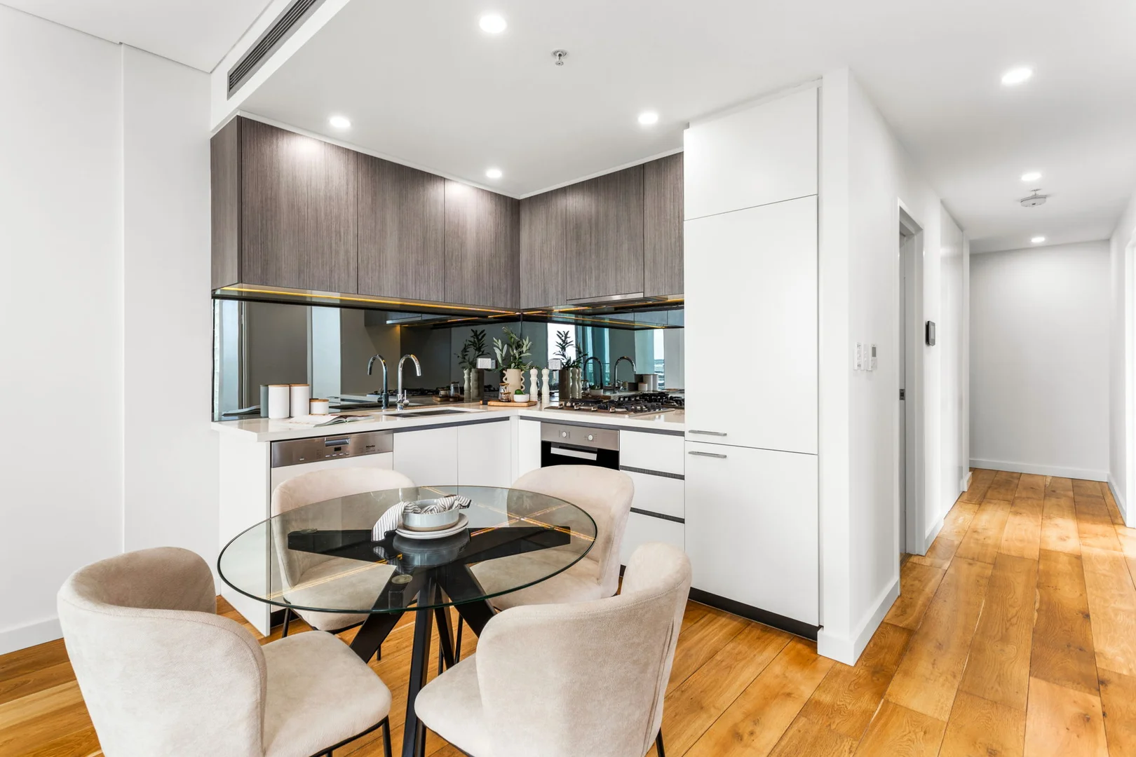 Additional image 3 of 1104/16 Gadigal Avenue, Waterloo NSW 2017