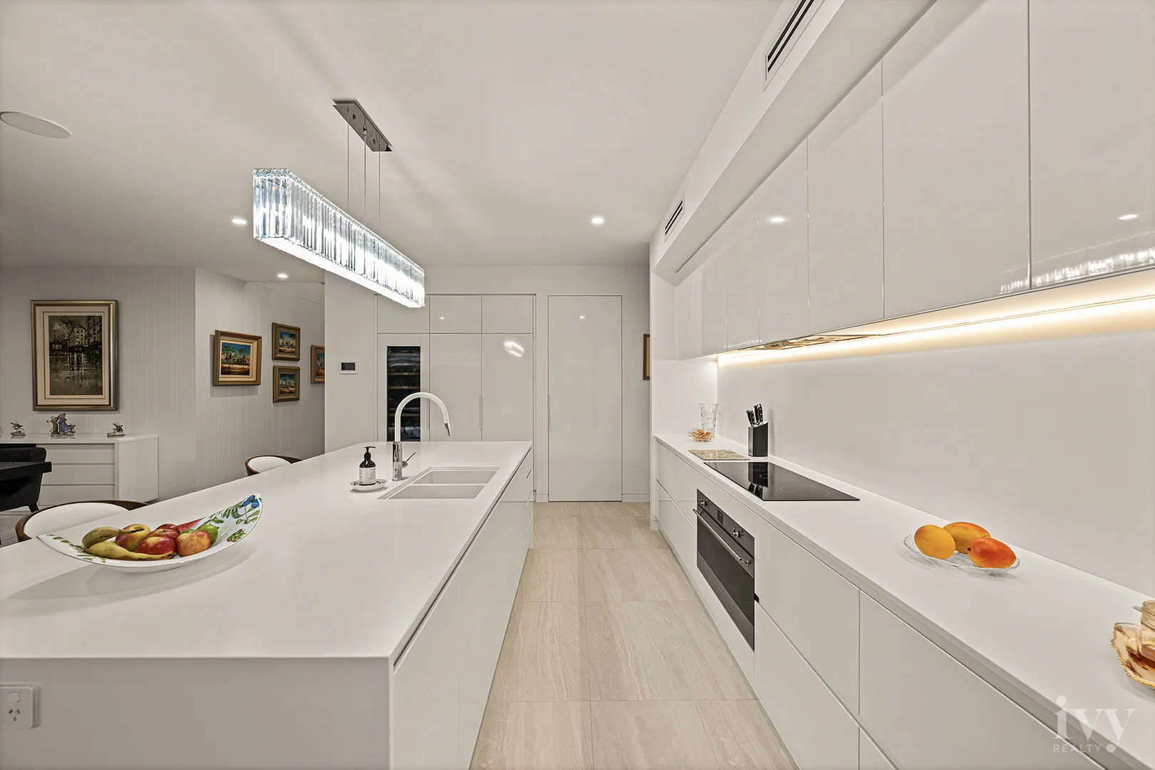 Additional image 4 of 10 Queen Guineveres Place, Sovereign Islands QLD 4216