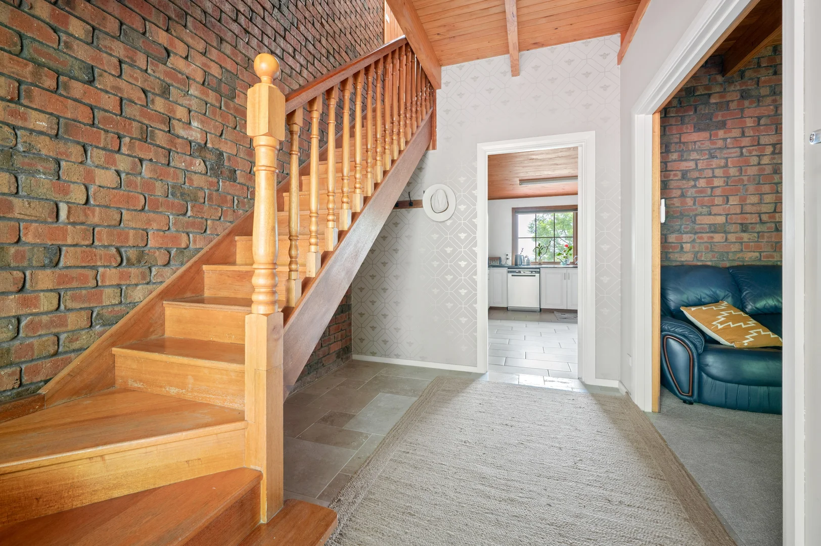 Additional image 5 of 16 Lake Terrace West, Mount Gambier SA 5290