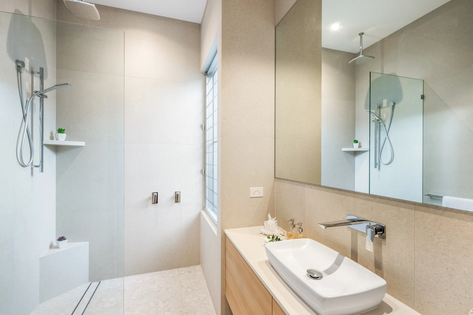 Additional image 19 of 3 Springs Cres, Noosa Heads QLD 4567