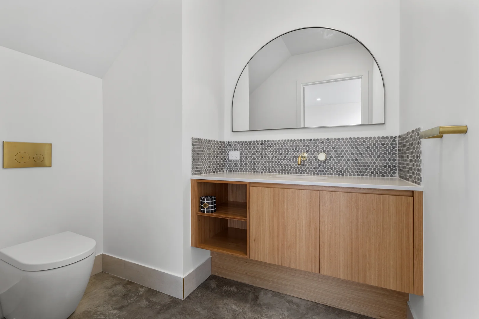 Additional image 22 of 2 Manning Place, Bright VIC 3741