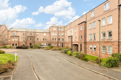 6/9 West Savile Gardens, Blackford, Edinburgh EH9