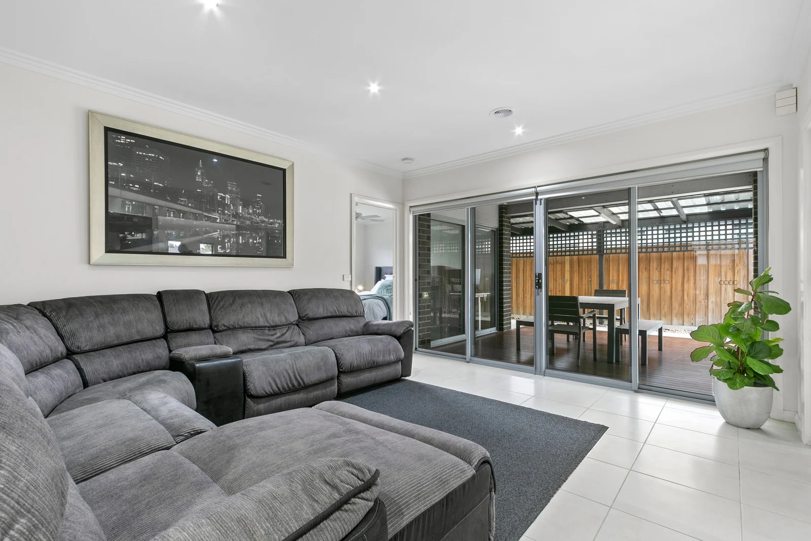 Additional image 8 of 102 Hammersmith Circuit, Traralgon VIC 3844