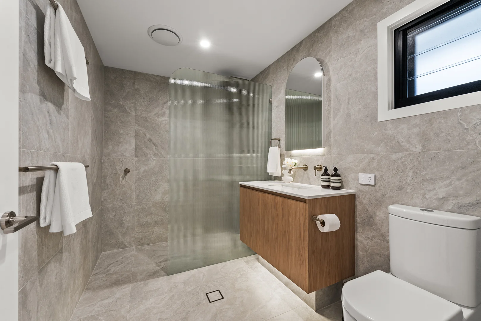 Additional image 18 of 5 Arthur Street, Biggera Waters QLD 4216