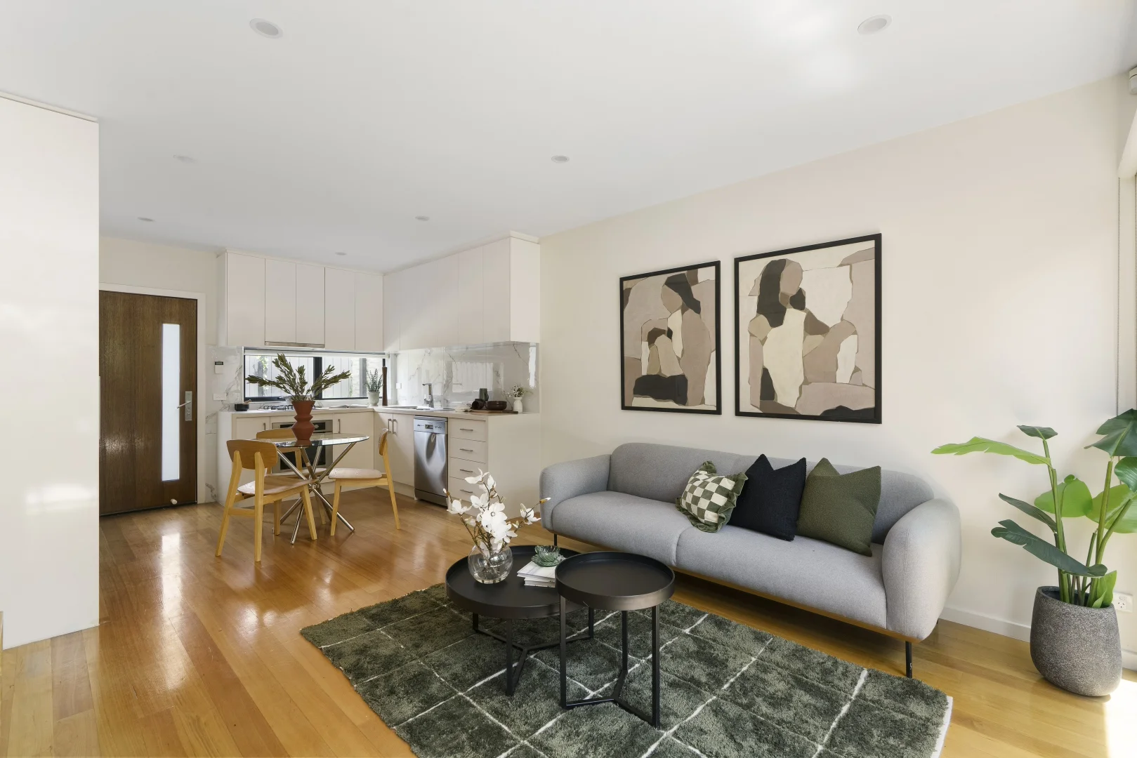 Additional image 2 of 2/23 Win-Malee Street, Hadfield VIC 3046