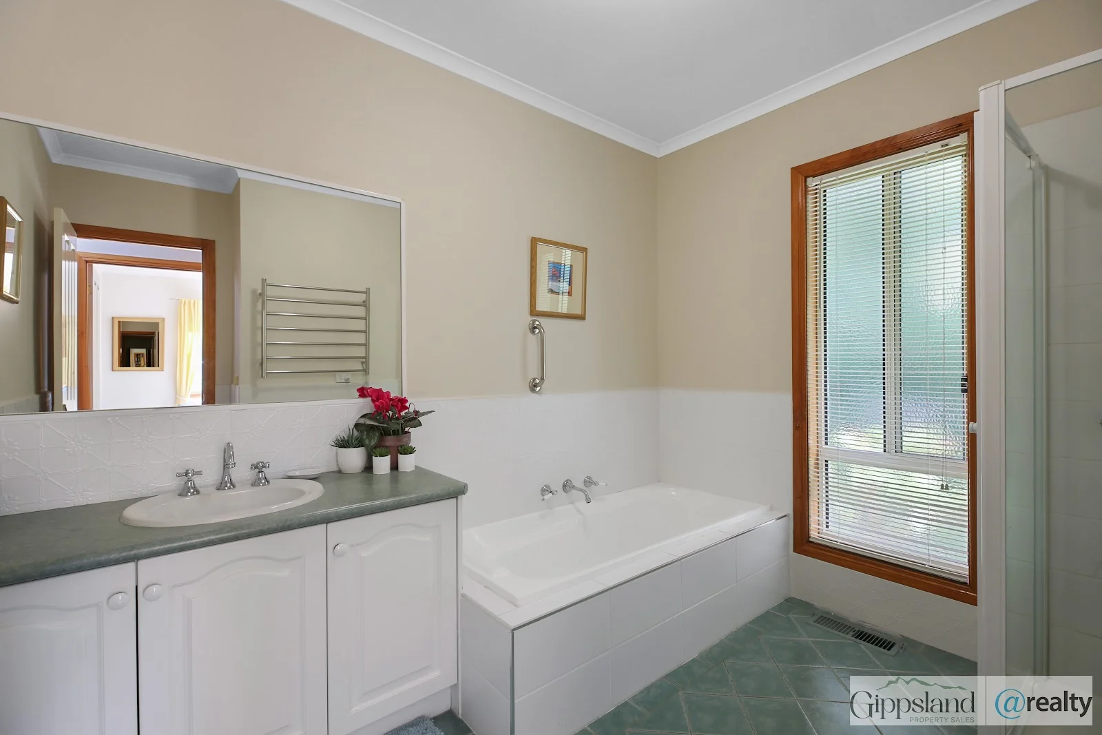 Additional image 18 of 4 Hunter Close, Drouin VIC 3818