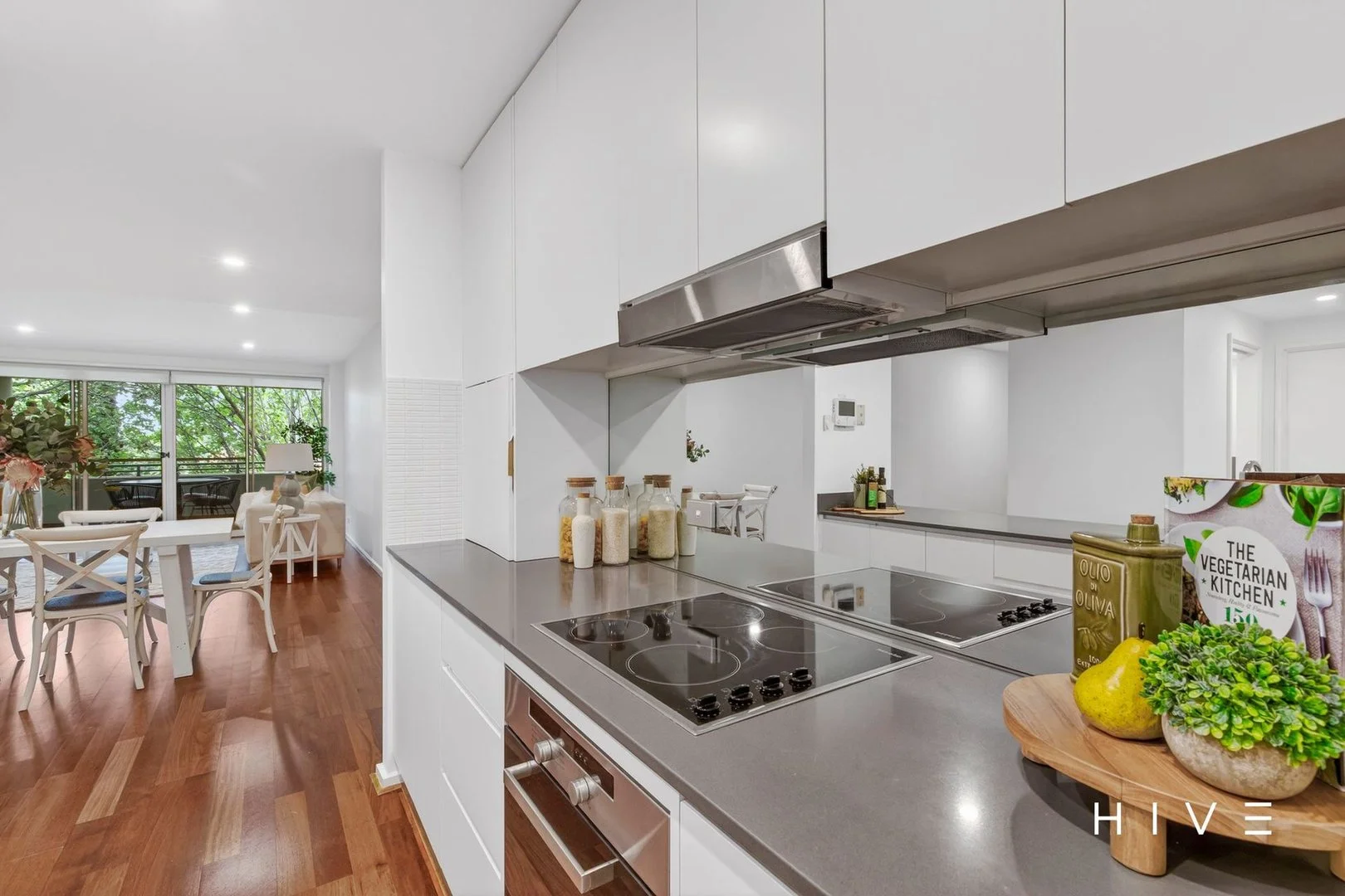Additional image 11 of 12/34 Canberra Avenue, Forrest ACT 2603