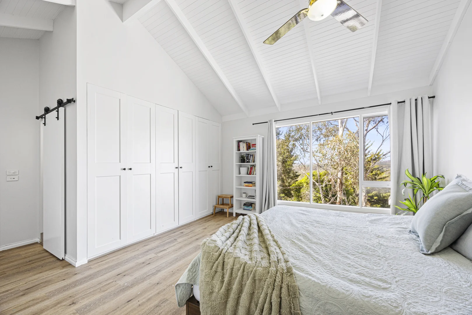 Additional image 7 of 90-92 Eumeralla Grove, Mount Eliza VIC 3930