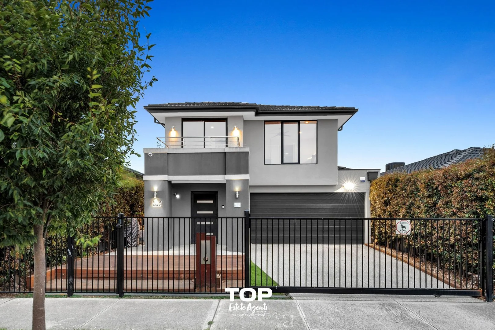 37 Bernardins Street, Clyde North VIC 3978