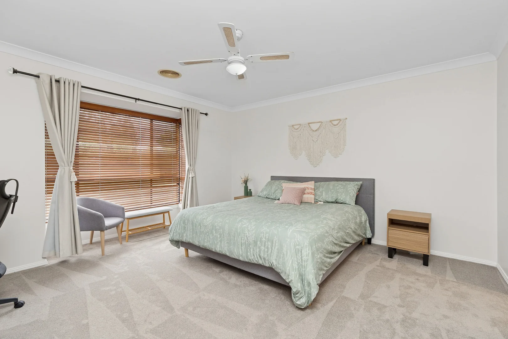 Additional image 21 of 16 Karawatha Drive, Narrandera NSW 2700