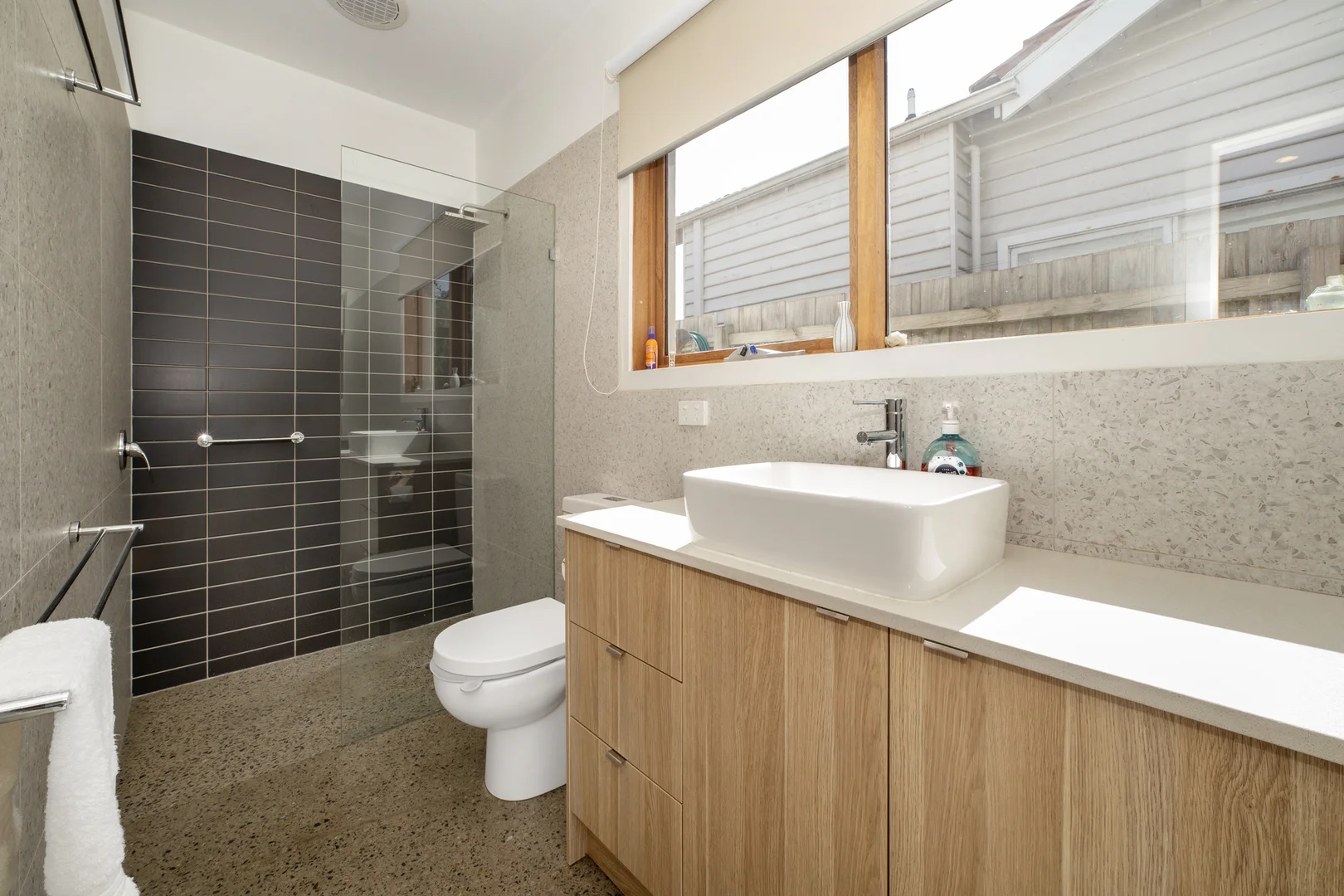 Additional image 7 of 220 Neerim Road, Carnegie VIC 3163