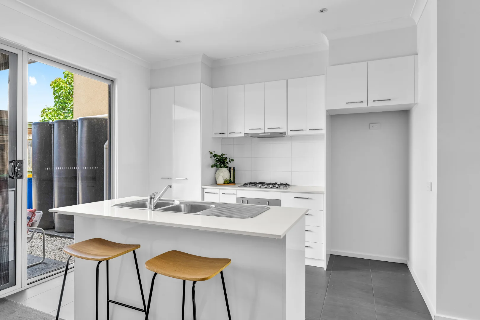 Additional image 6 of 6 Aviara Walk, Cranbourne VIC 3977