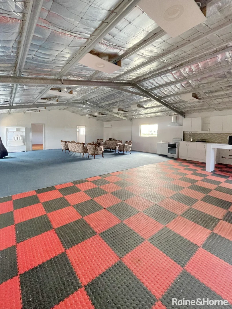 Additional image 17 of 127 Dananbilla Drive, Young NSW 2594