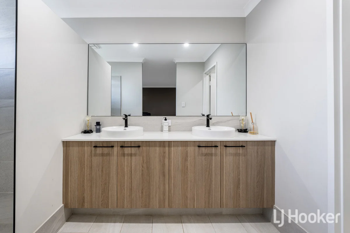 Additional image 28 of 99 Queen Parade, Wannanup WA 6210