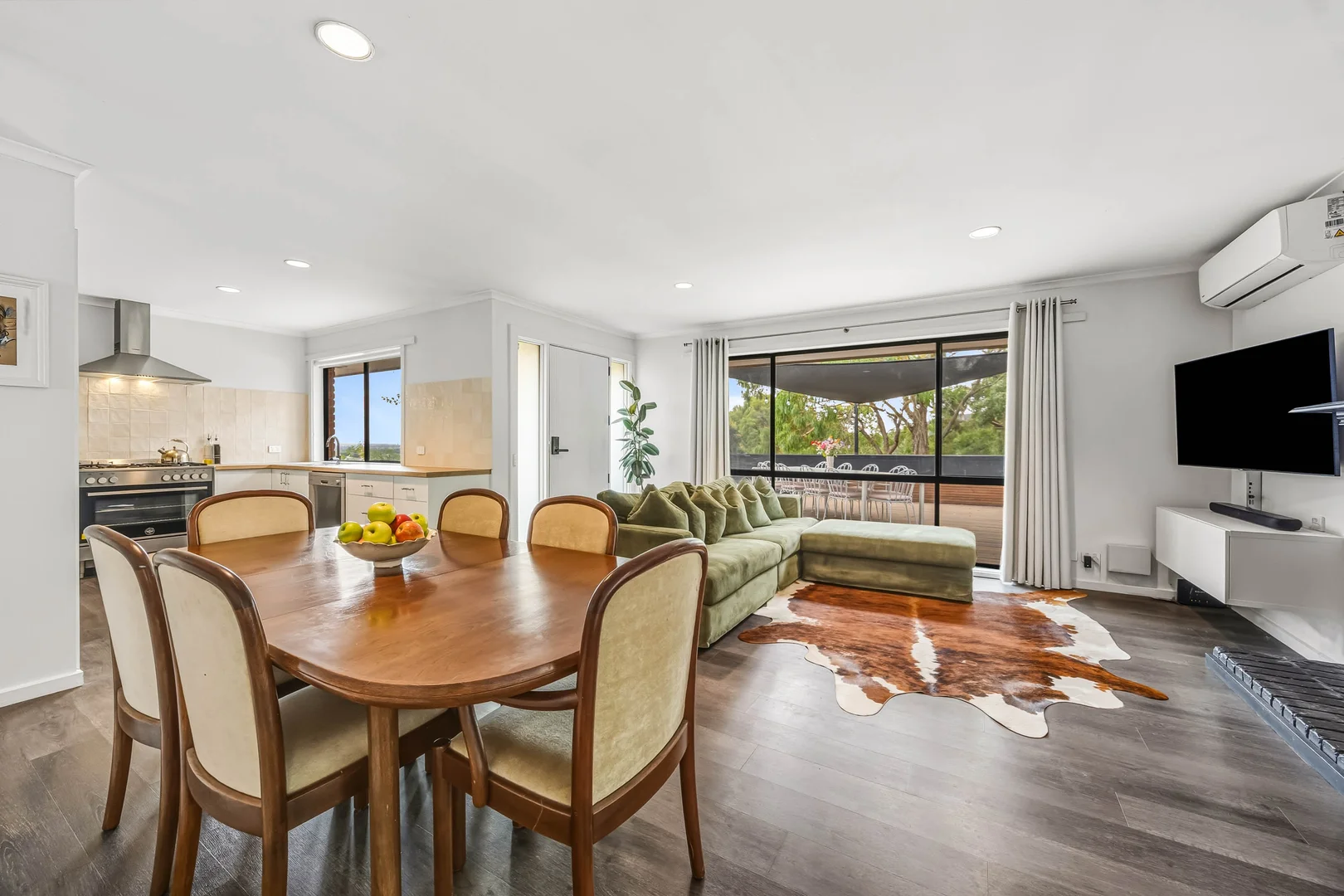 Additional image 8 of 10 Summit Crescent, Brown Hill VIC 3350