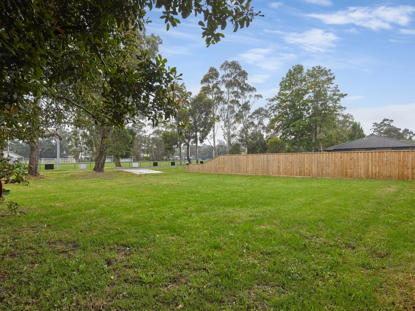 Additional image 5 of 102 Lampard Road, Drouin VIC 3818