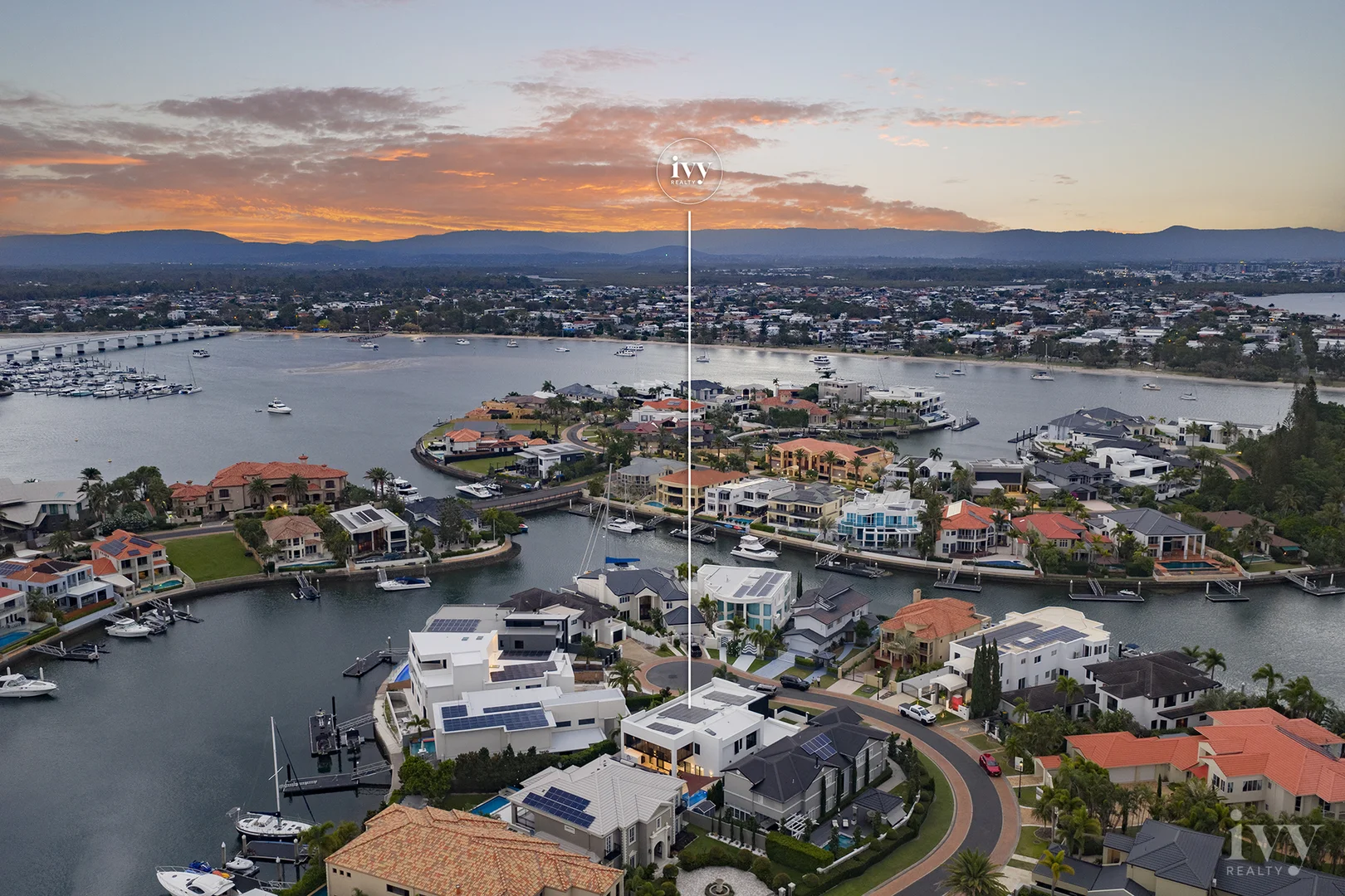 Additional image 26 of 10 Queen Guineveres Place, Sovereign Islands QLD 4216