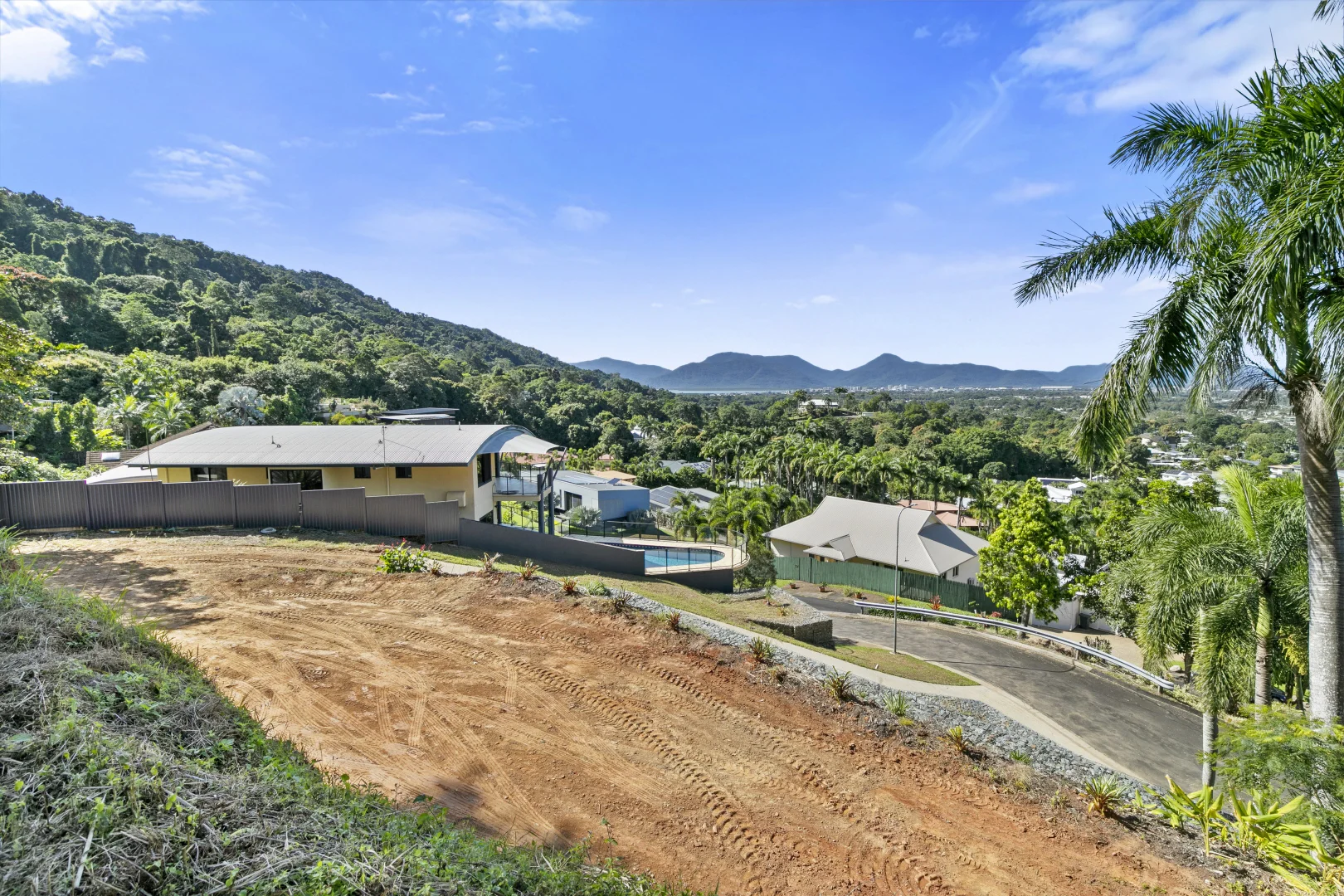 Additional image 5 of 6 Knott Ct, Whitfield QLD 4870