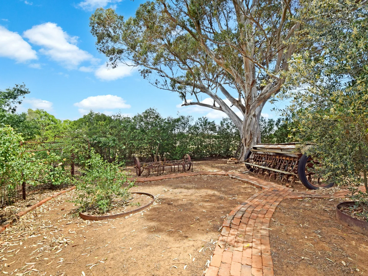 Additional image 33 of 20 Quamby SS Road, Young NSW 2594
