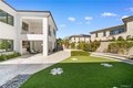 Additional image 47 of 57 Kite, Irvine, CA, 92618
